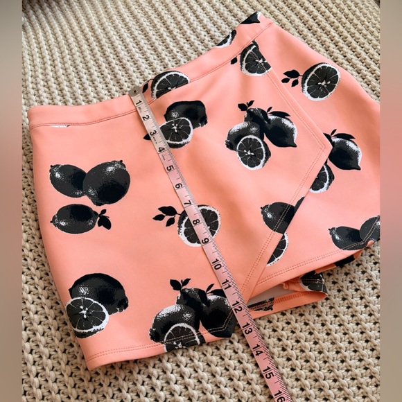 ❣️$7 Deal❣️Abercrombie and Fitch Scuba Skort - Picture 10 of 12